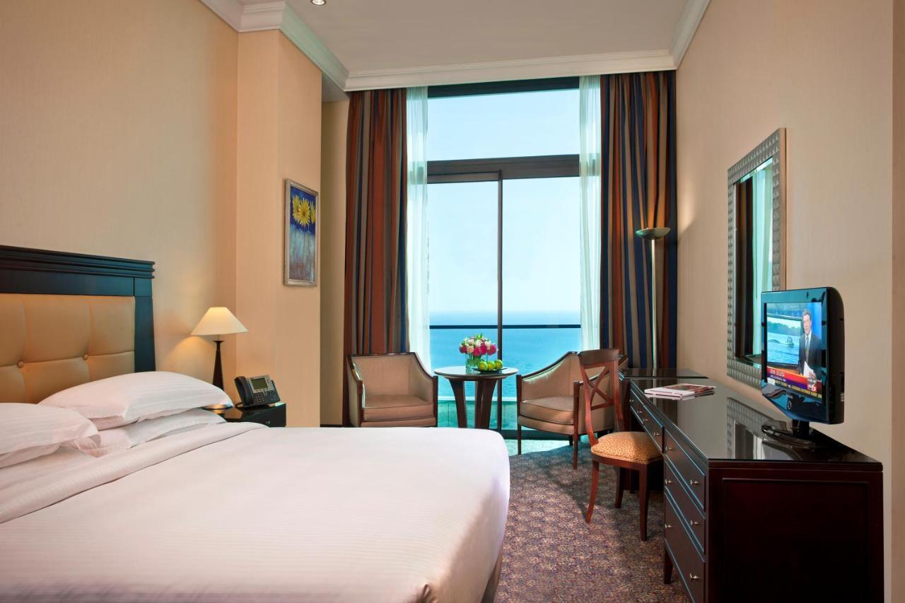 Raouche Arjaan by Rotana Aparthotel Beiroet Buitenkant foto