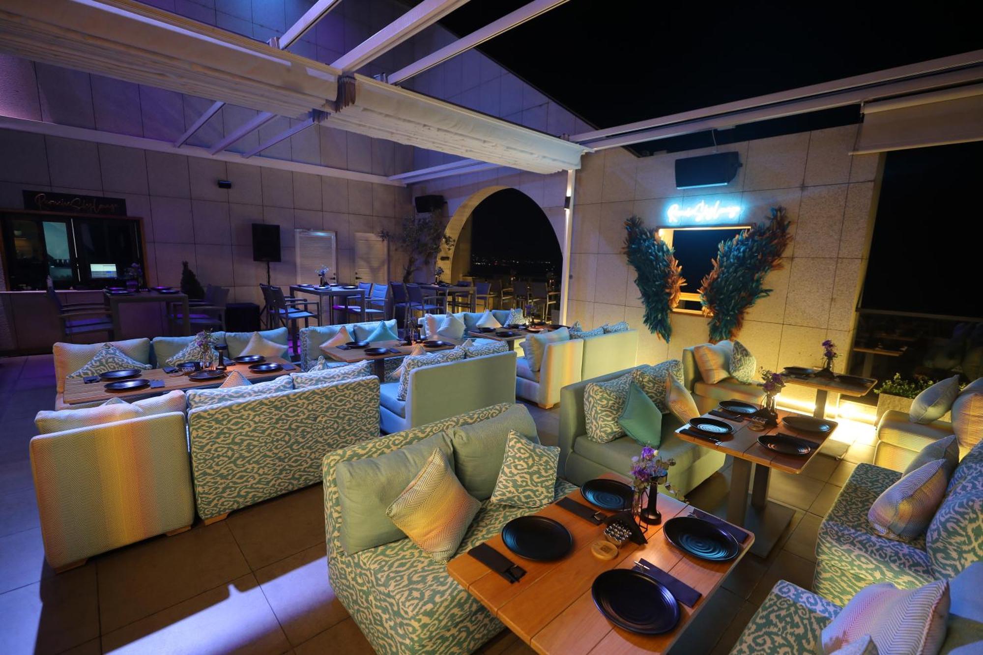 Raouche Arjaan by Rotana Aparthotel Beiroet Buitenkant foto
