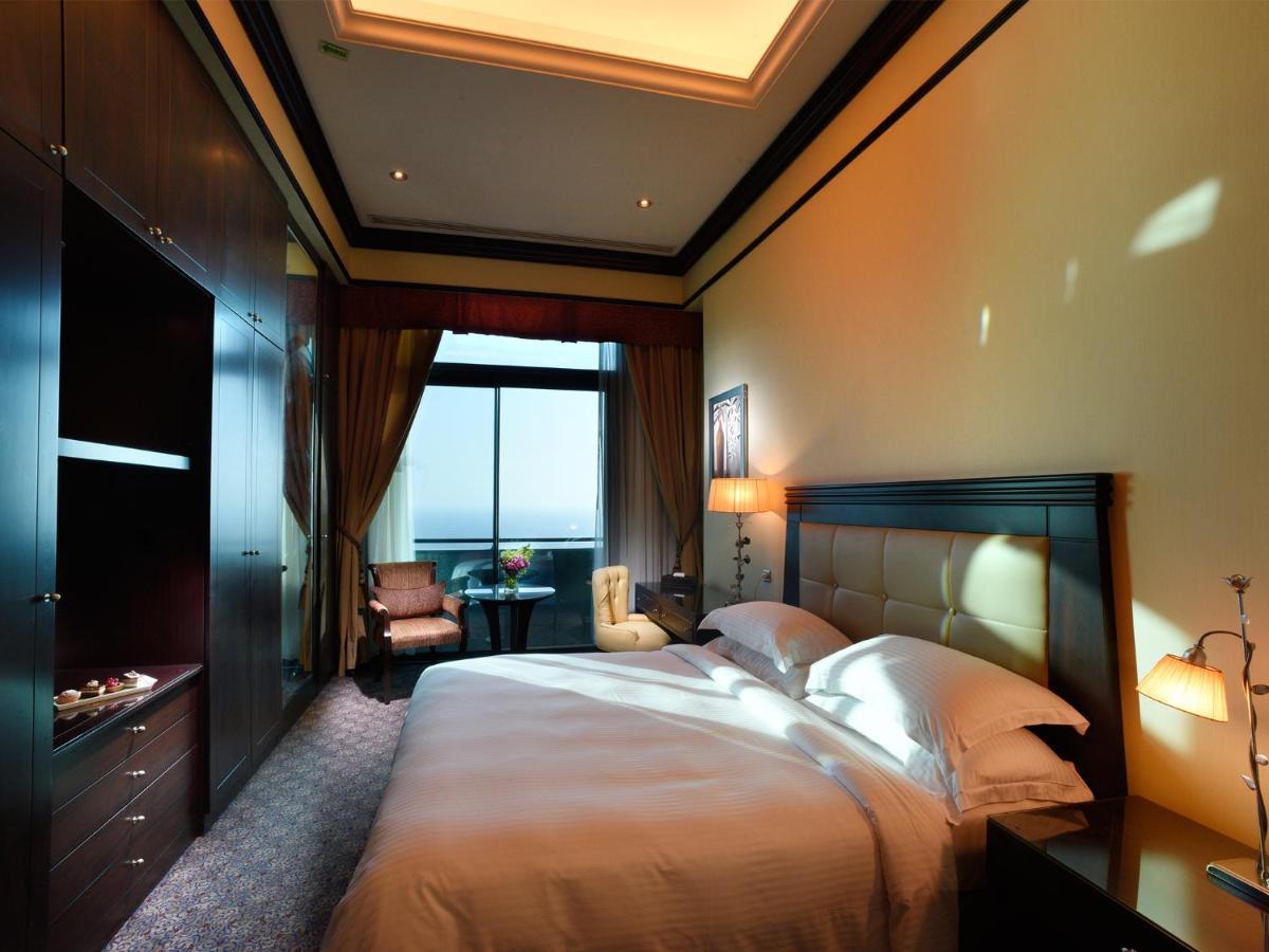 Raouche Arjaan by Rotana Aparthotel Beiroet Buitenkant foto